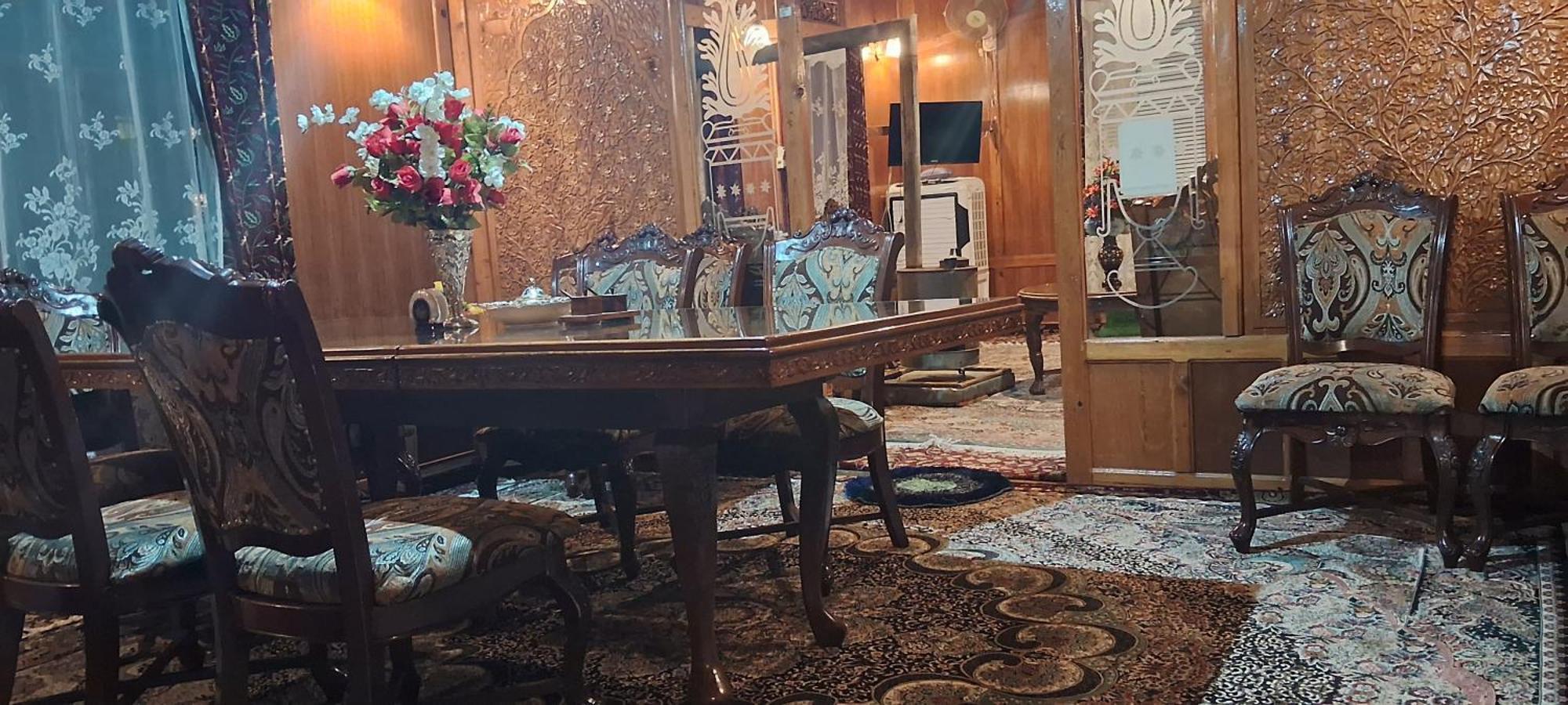 Goona Palace Houseboats Srinagar  Bagian luar foto