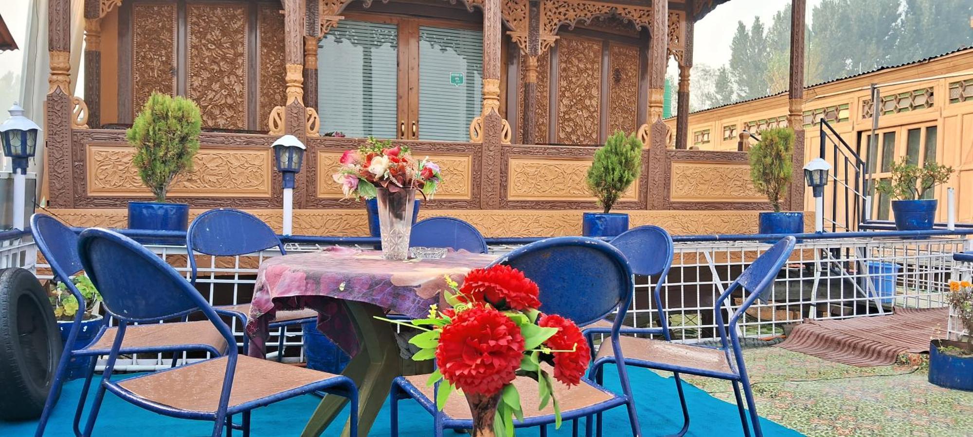 Goona Palace Houseboats Srinagar  Bagian luar foto