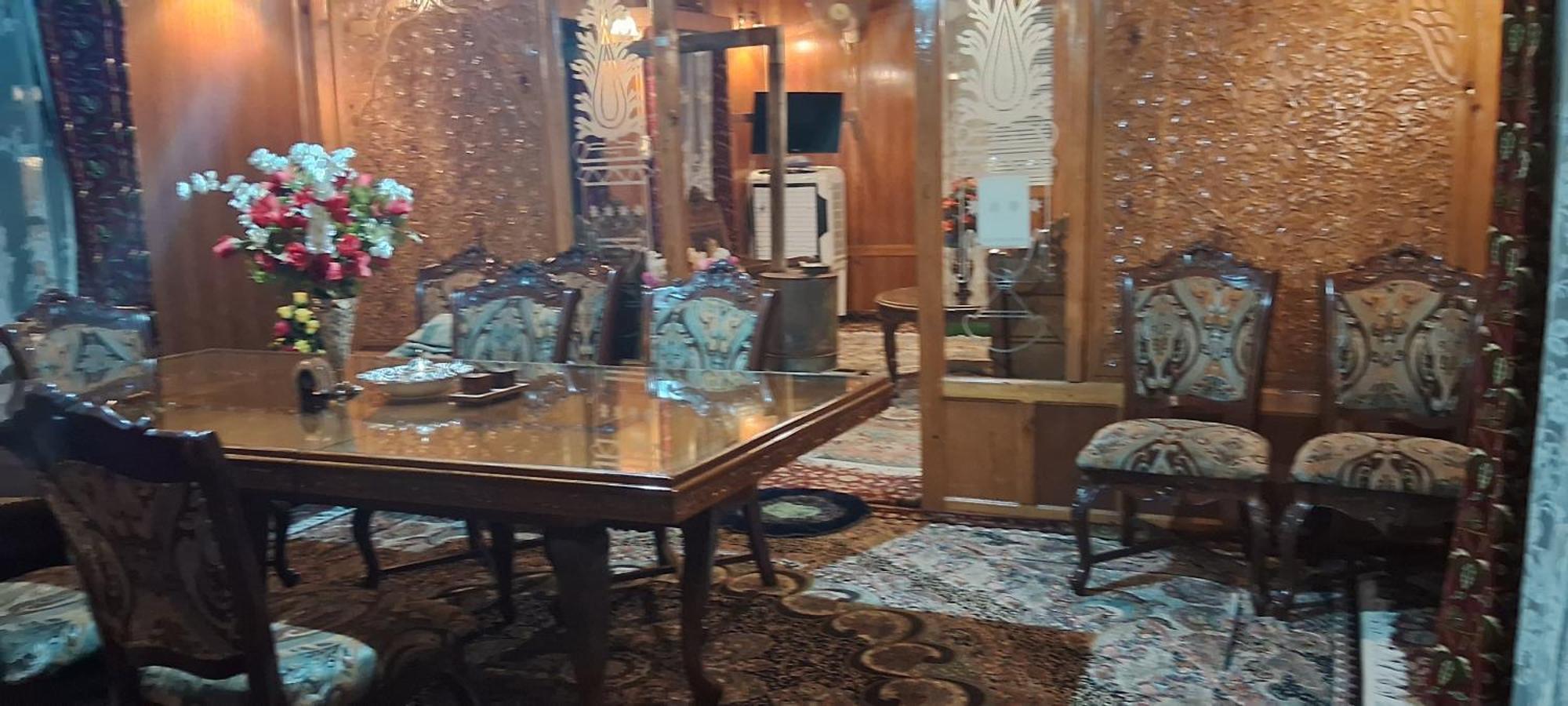 Goona Palace Houseboats Srinagar  Bagian luar foto